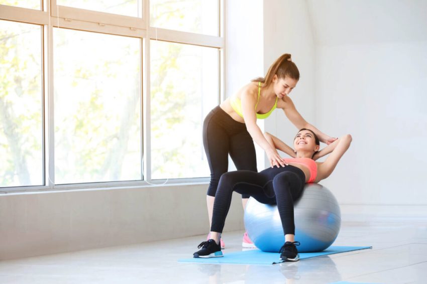 Latihan Swiss Ball untuk Peregangan dan Relaksasi Seluruh Tubuh
